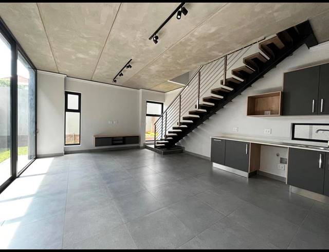 3 BEDROOM PROPERTY TO RENT IN MENLO PARK